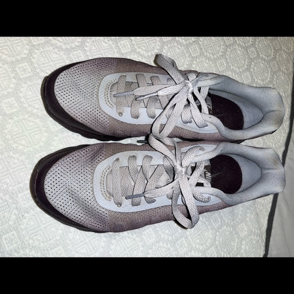 NIKE Air Max Invigor - Picture 4 of 7